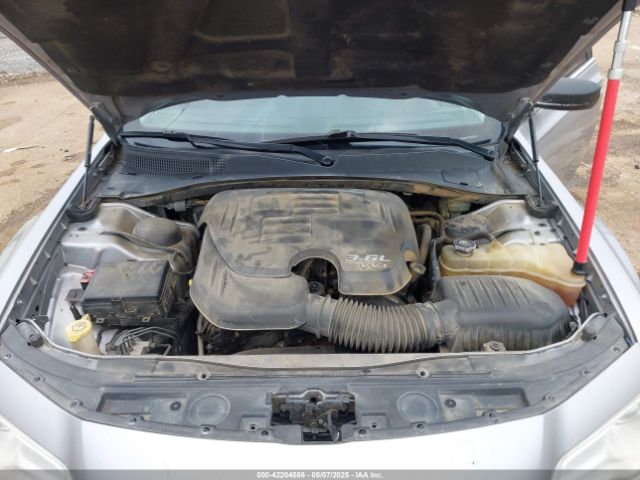 2C3CCAAG5FH779779 Chrysler 300 Limited