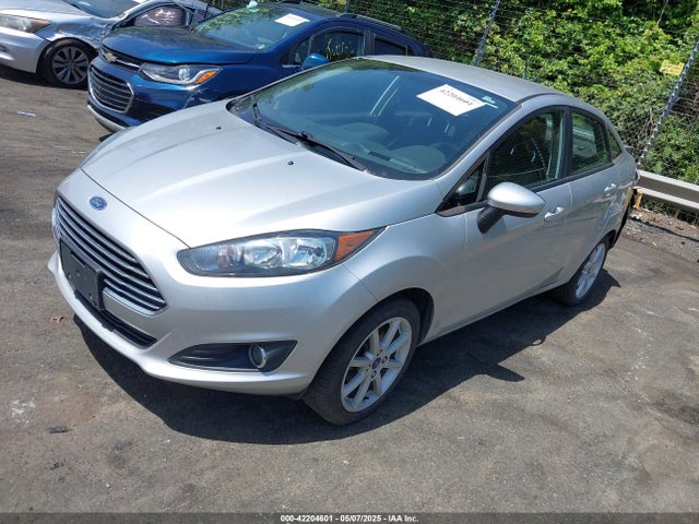 3FADP4BJ0KM133096 Ford FIESTA SE