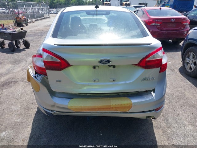 3FADP4BJ0KM133096 Ford FIESTA SE
