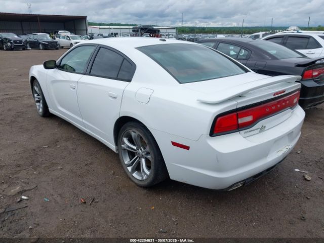 2C3CDXHGXEH207546 Dodge Charger Sxt Plus