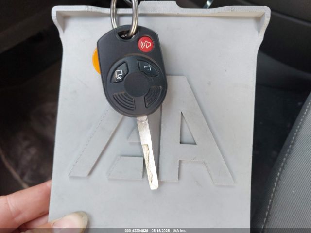1FMCU0GX8EUA87064 Ford ESCAPE SE