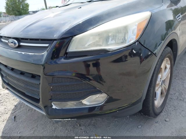 1FMCU0GX8EUA87064 Ford ESCAPE SE