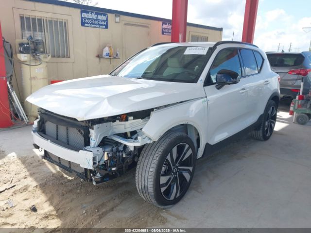 YV4L12UL7R2215271 Volvo Xc40 B5 Plus Dark Theme