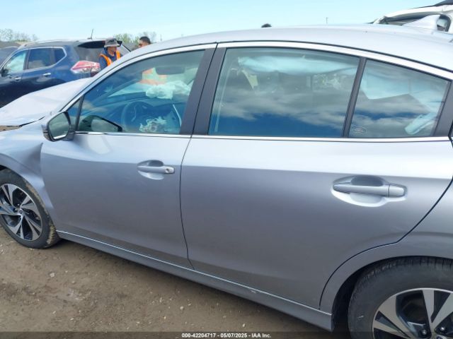 4S3BWAC68N3008706 Subaru Legacy Premium