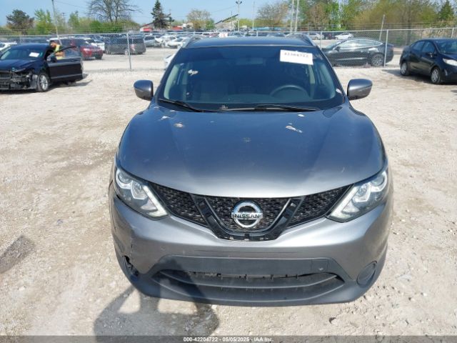 JN1BJ1CPXHW031997 Nissan Rogue Sport Sv