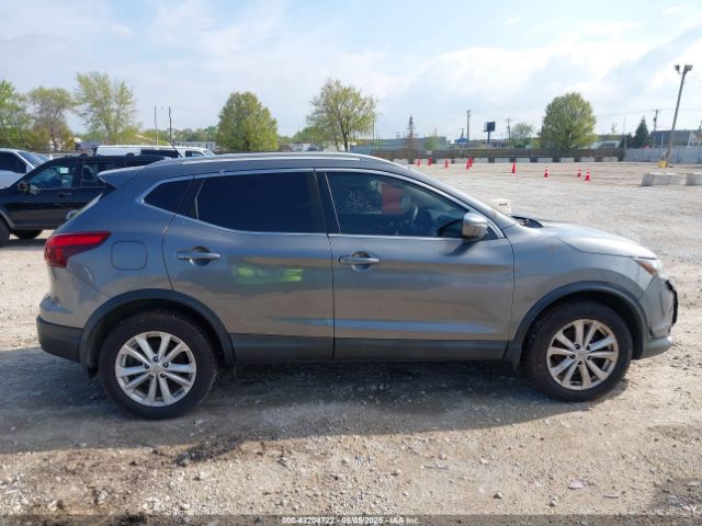 JN1BJ1CPXHW031997 Nissan Rogue Sport Sv