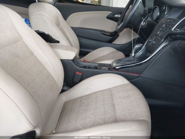 W04WT3N5XGG072858 Buick Cascada Premium