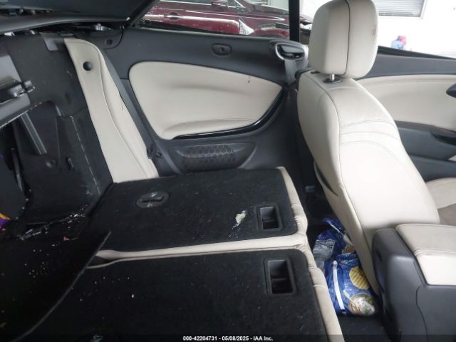 W04WT3N5XGG072858 Buick Cascada Premium