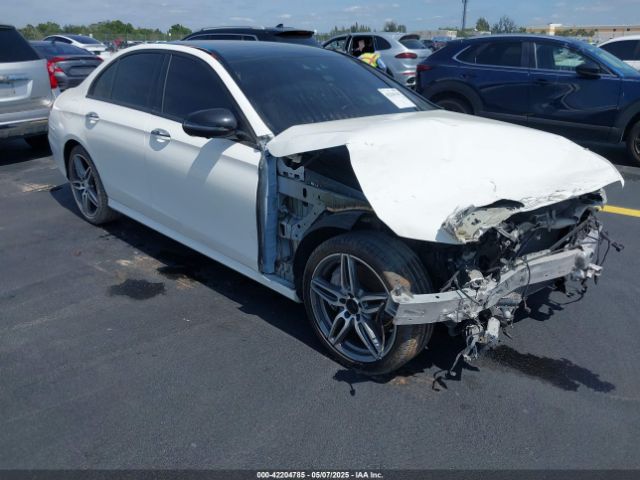 2018 MERCEDES-BENZ E 300 WDDZF4KB0JA370037