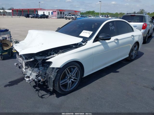 2018 MERCEDES-BENZ E 300 WDDZF4KB0JA370037 Photo 1