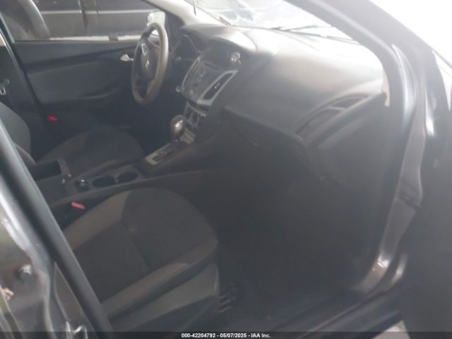 1FADP3F21EL249281 Ford FOCUS SE