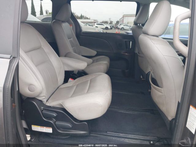 5TDDK3DC4FS097372 Toyota Sienna Limited Premium 7 Passenger
