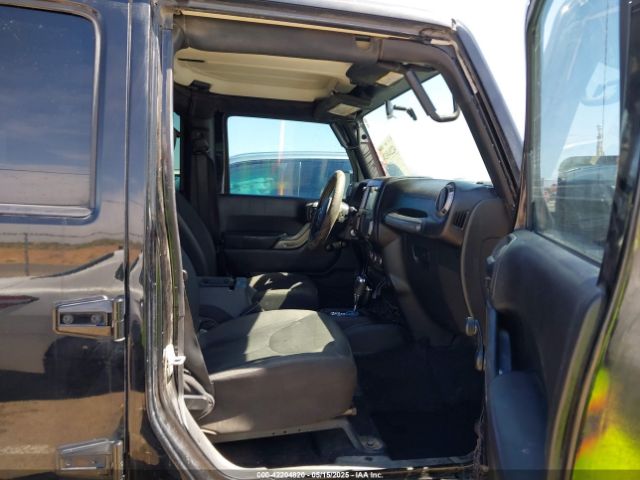 2015 JEEP WRANGLER UNLIMITED 1C4BJWDG5FL737301 Photo 4