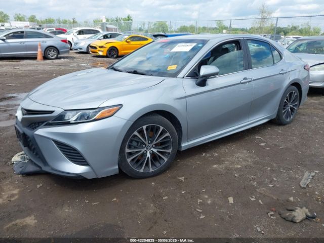 2018 TOYOTA CAMRY 4T1B11HK0JU559930 Photo 1