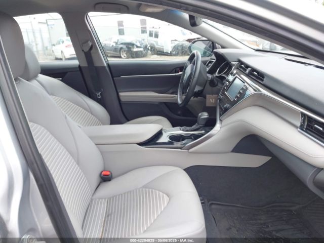 2018 TOYOTA CAMRY 4T1B11HK0JU559930 Photo 4