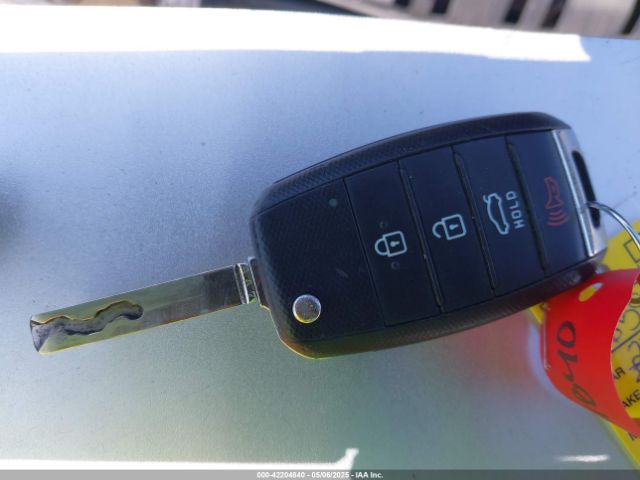 5XXGT4L38JG263243 KIA Optima Lx