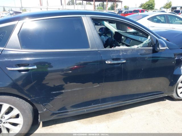 5XXGT4L38JG263243 KIA Optima Lx