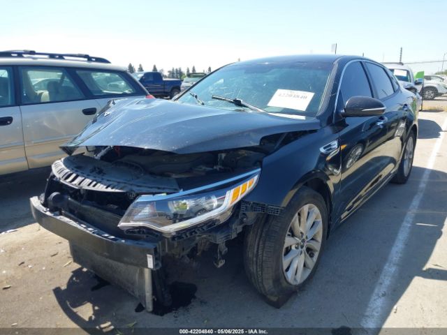 5XXGT4L38JG263243 KIA Optima Lx