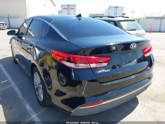 5XXGT4L38JG263243 KIA Optima Lx
