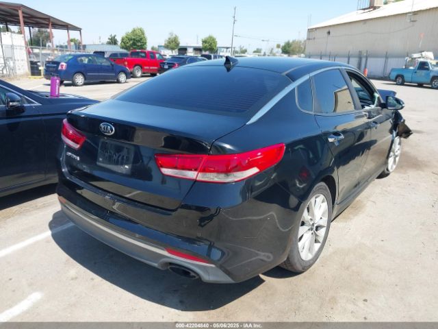 5XXGT4L38JG263243 KIA Optima Lx