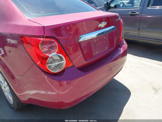 1G1JC5SH7E4121869 Chevrolet Sonic Lt Auto