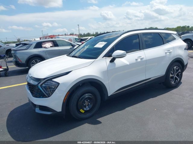5XYK33DF2SG311085 KIA Sportage Ex