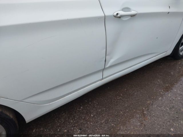 KMHCU5AE3EU163889 Hyundai ACCENT SE