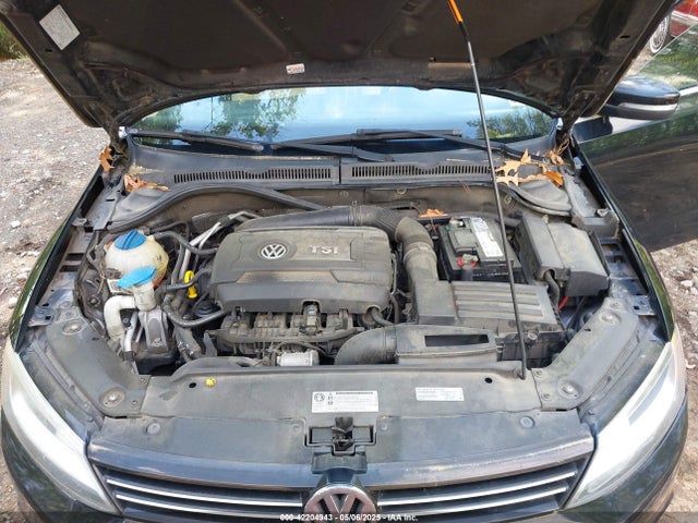 3VWD07AJXEM371105 Volkswagen Jetta 1.8t Se