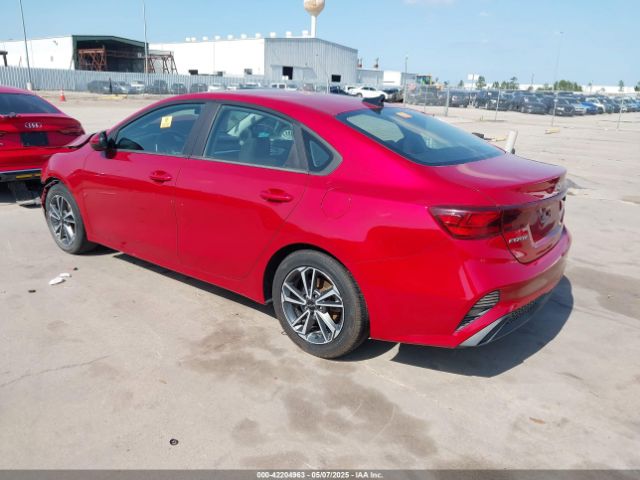 3KPF24AD5NE450111 KIA Forte Lxs