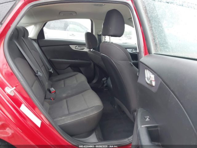 3KPF24AD5NE450111 KIA Forte Lxs
