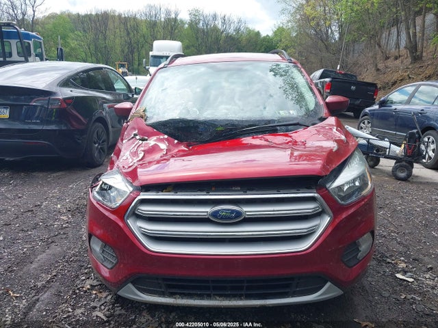 1FMCU9GD4JUD27389 Ford ESCAPE SE