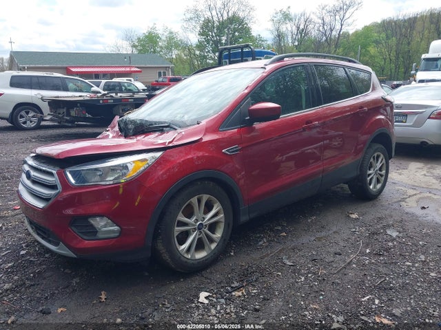 1FMCU9GD4JUD27389 Ford ESCAPE SE
