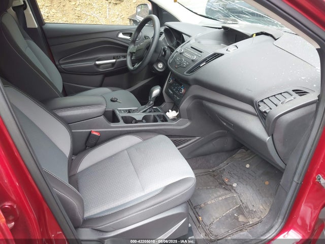1FMCU9GD4JUD27389 Ford ESCAPE SE