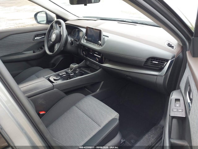 JN8AT3BBXMW205344 Nissan Rogue Sv Intelligent Awd
