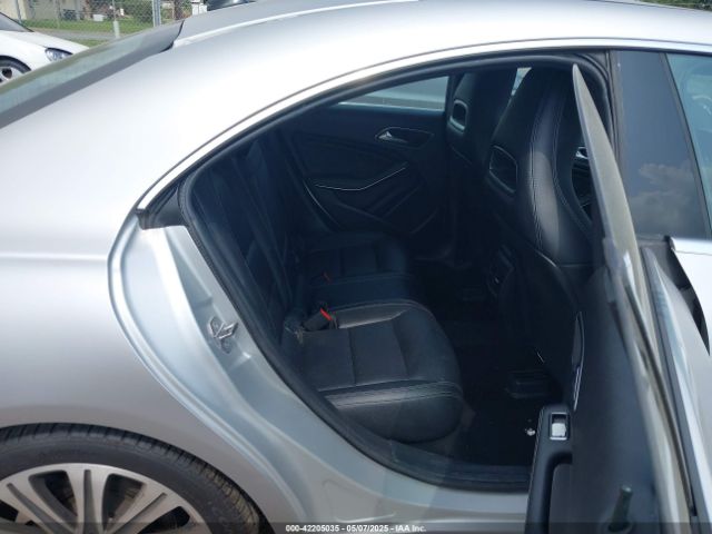 2018 MERCEDES-BENZ CLA 250 WDDSJ4EB4JN617063 Photo 7