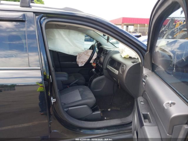 2016 JEEP COMPASS 1C4NJCBA2GD715553 Photo 4