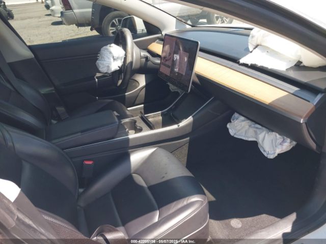 2019 TESLA MODEL 3 5YJ3E1EA9KF485278 Photo 4