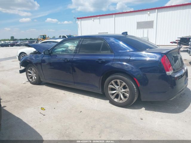 2C3CCAAG6FH931679 Chrysler 300