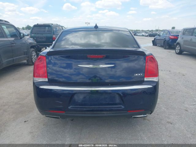 2C3CCAAG6FH931679 Chrysler 300