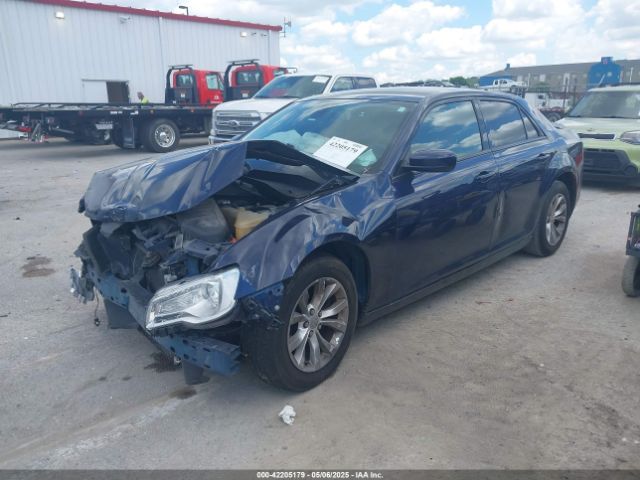 2C3CCAAG6FH931679 Chrysler 300