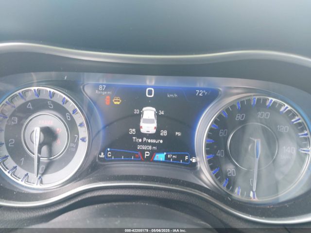 2C3CCAAG6FH931679 Chrysler 300