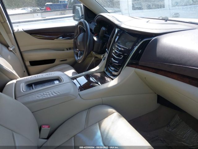 2017 CADILLAC ESCALADE ESV 1GYS4HKJ2HR353956 Photo 4