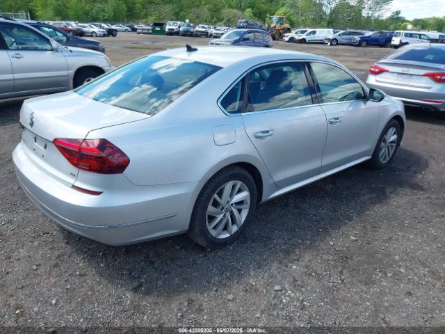 1VWBA7A38JC004818 Volkswagen Passat 2.0t Se