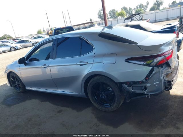 4T1C11AK1NU621288 Toyota CAMRY LE