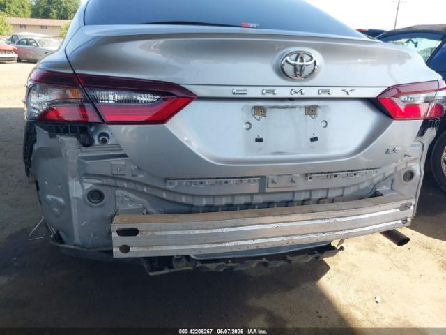4T1C11AK1NU621288 Toyota CAMRY LE