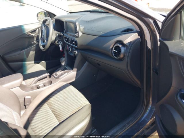 KM8K12AAXJU181221 Hyundai Kona Se