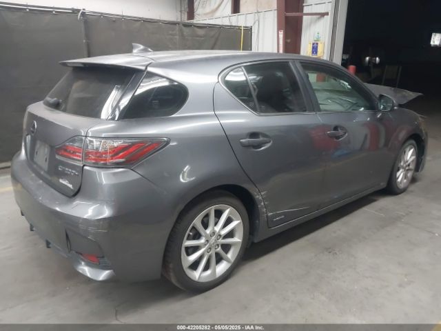 JTHKD5BHXE2196696 Lexus CT 200H
