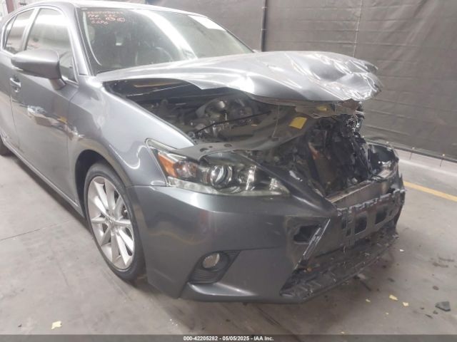 JTHKD5BHXE2196696 Lexus CT 200H