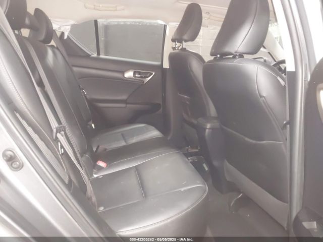 JTHKD5BHXE2196696 Lexus CT 200H