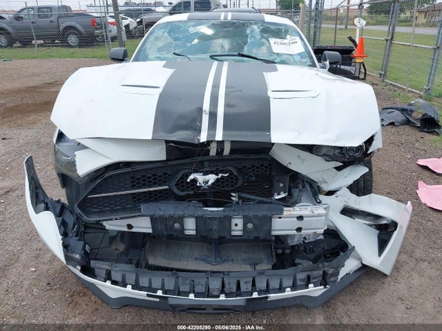 Ford 2.3l 4v premium fuel 2018 1FA6P8TH3J5180347 Image 13